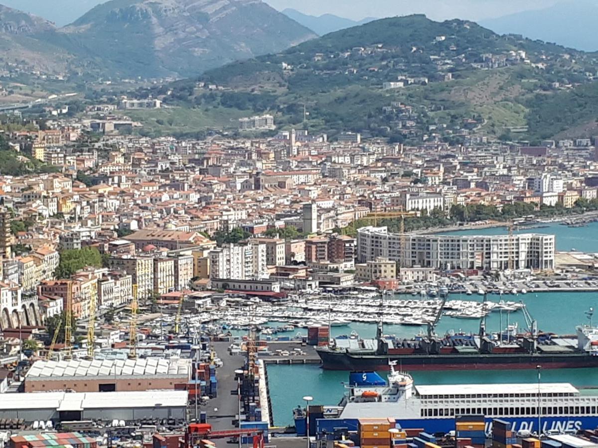 Salerno Centraal Apartment Luaran gambar
