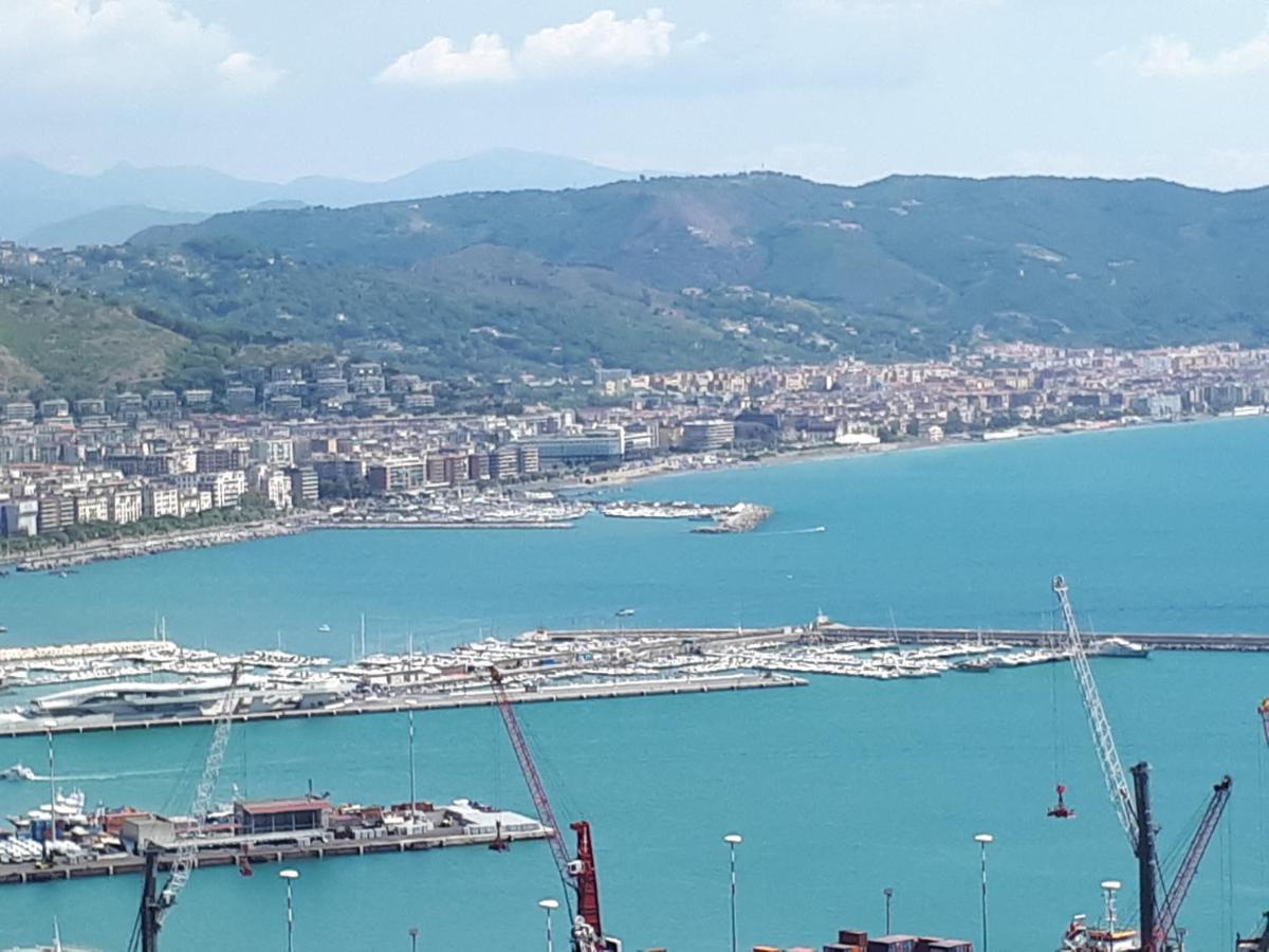Salerno Centraal Apartment Luaran gambar