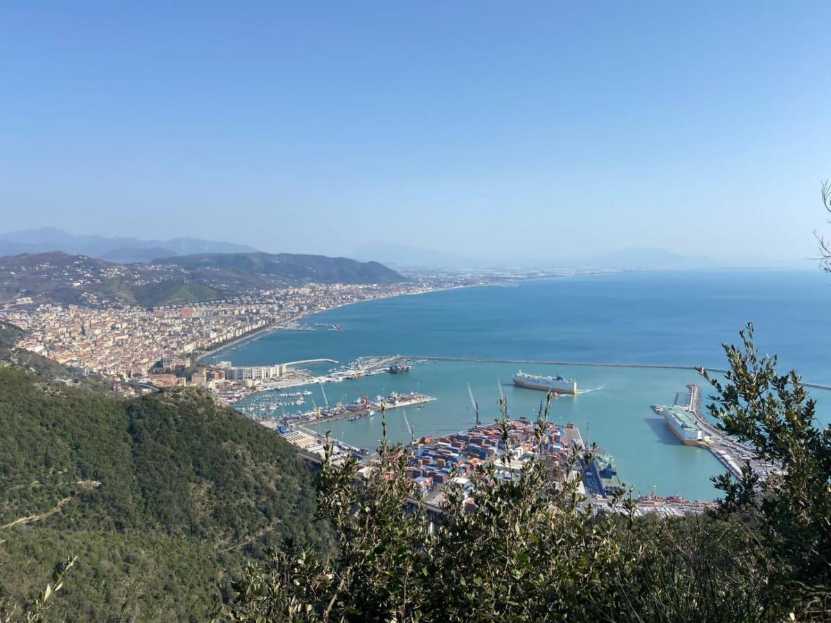 Salerno Centraal Apartment Luaran gambar