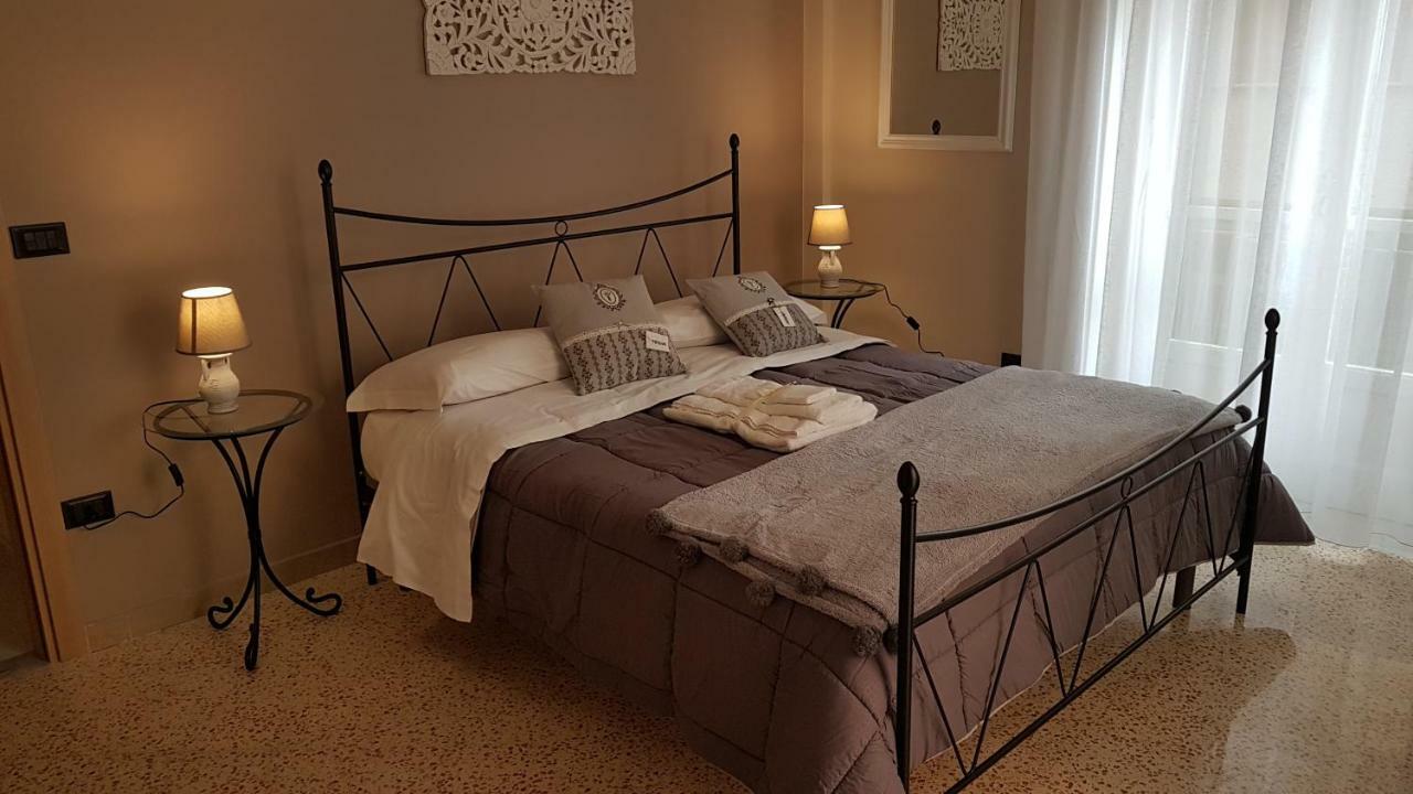 Salerno Centraal Apartment Luaran gambar